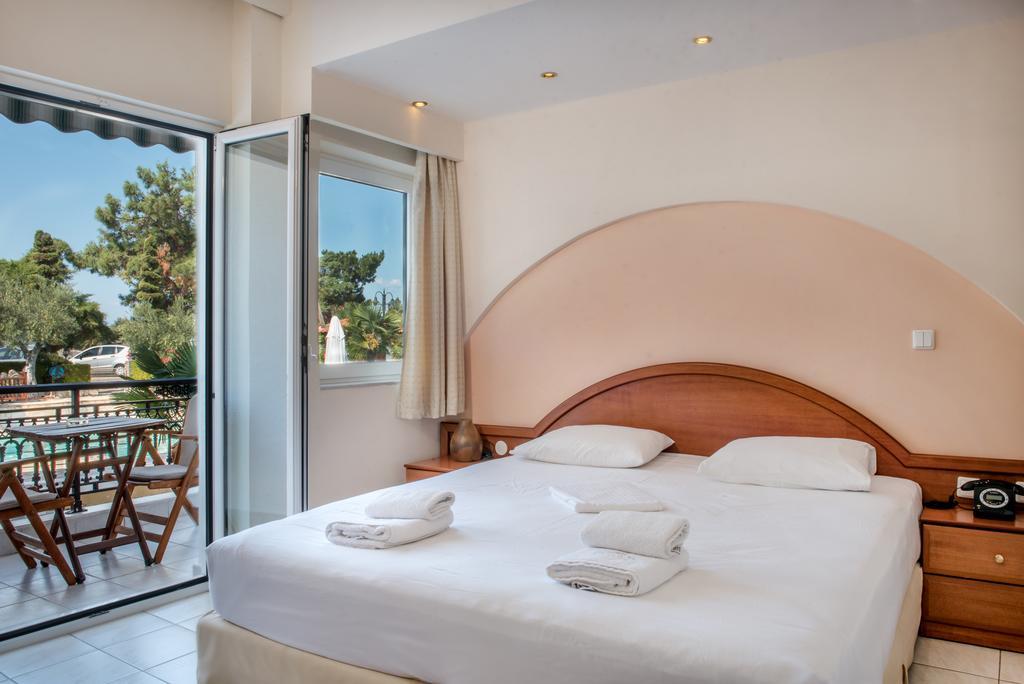 Pyrgos Hotel オウランオウポリ エクステリア 写真