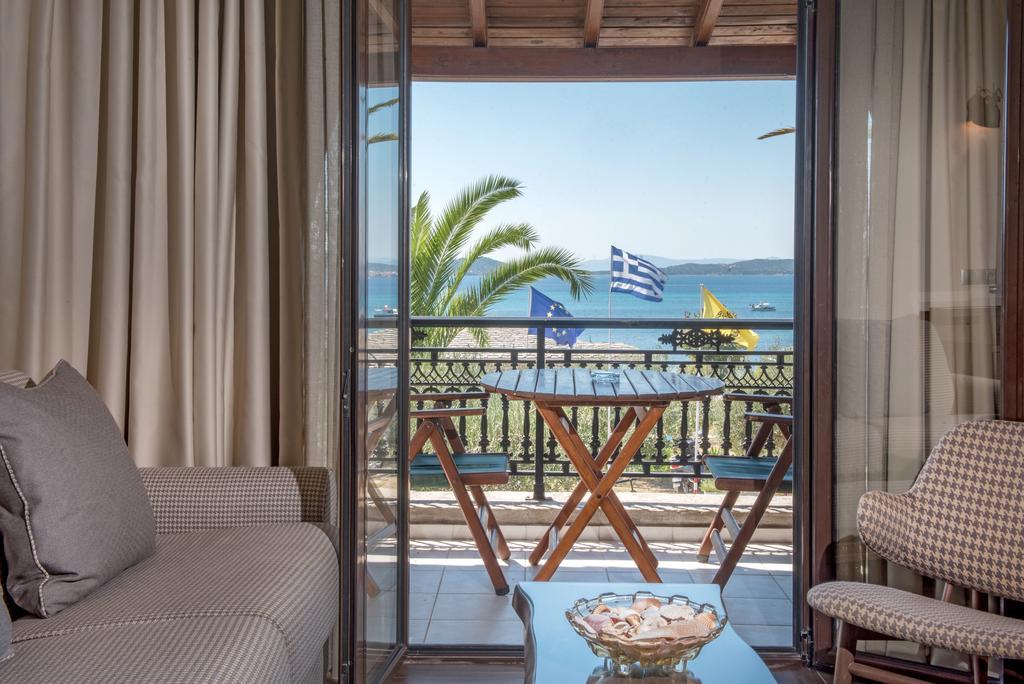 Pyrgos Hotel オウランオウポリ エクステリア 写真