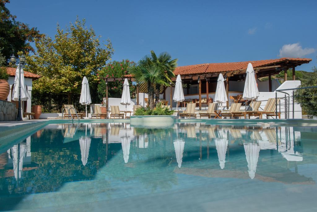 Pyrgos Hotel オウランオウポリ エクステリア 写真