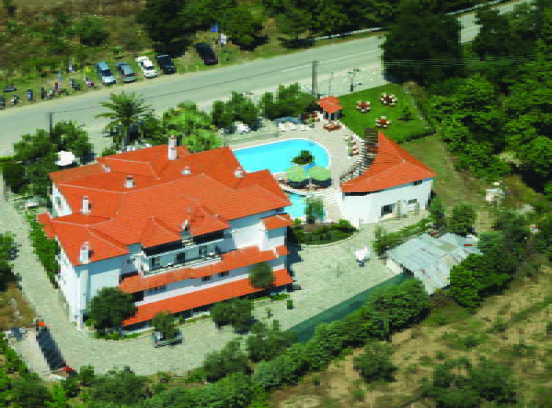 Pyrgos Hotel オウランオウポリ エクステリア 写真