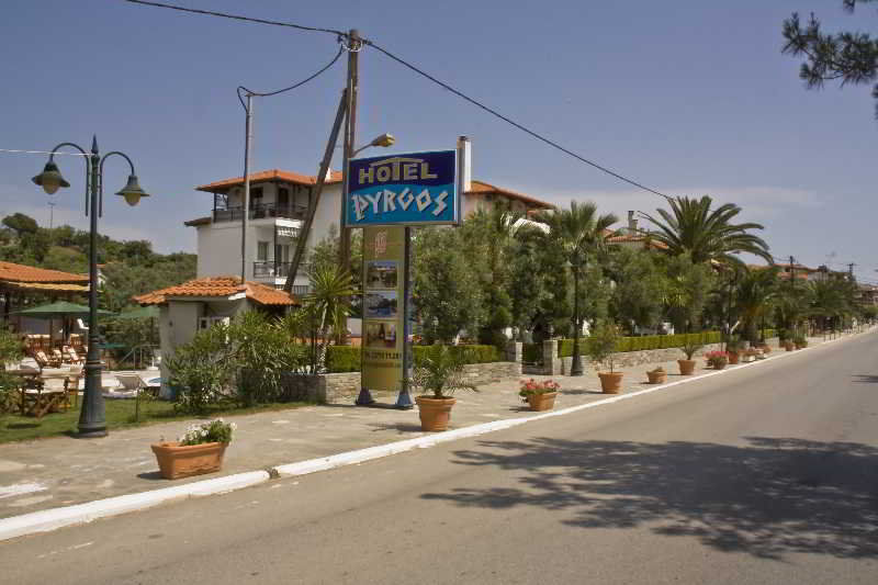 Pyrgos Hotel オウランオウポリ エクステリア 写真